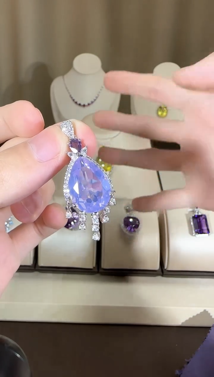 【闪购商品】紫晶颈饰银S925镶嵌13*18mm