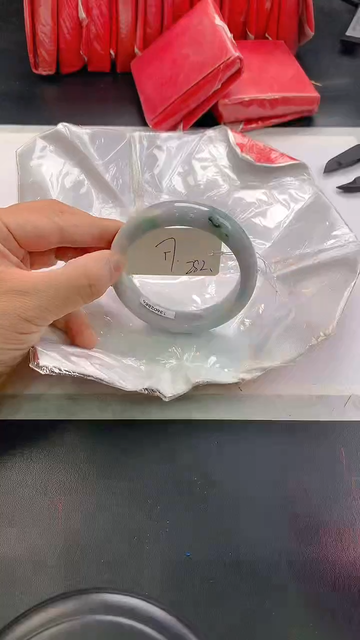 未镶嵌手镯翡翠282