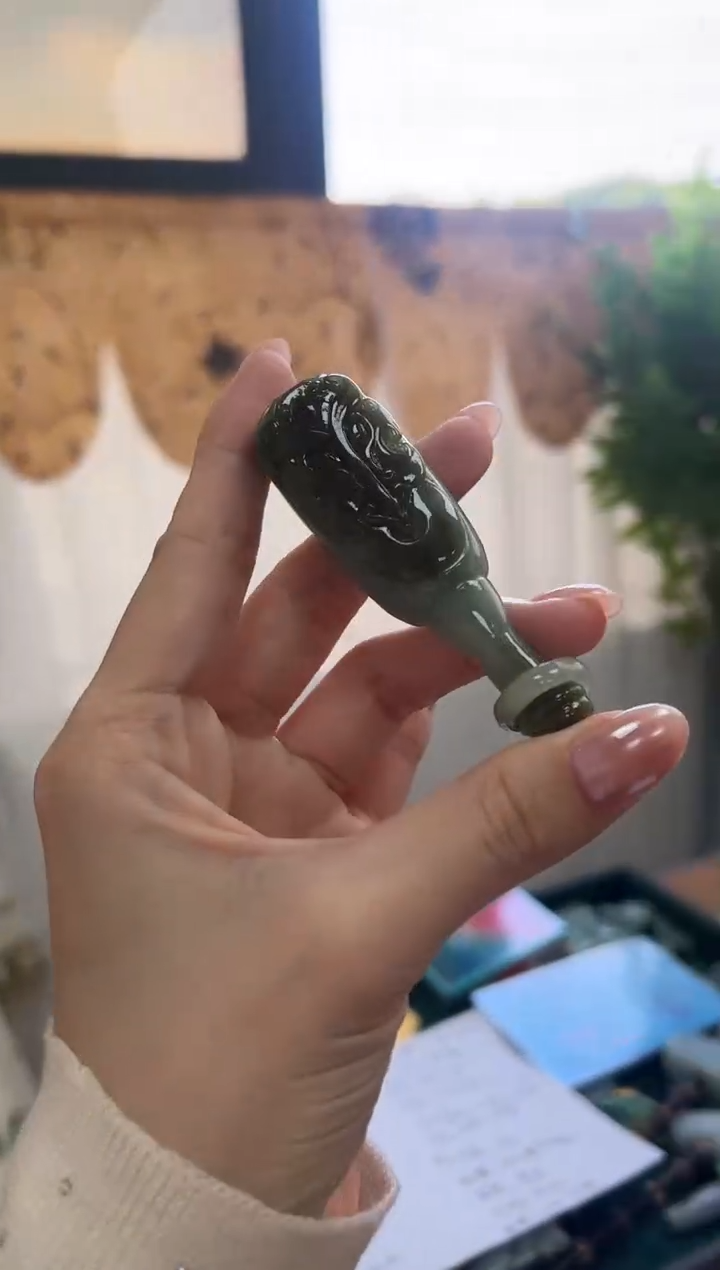 天然缅甸翡翠A货烟嘴