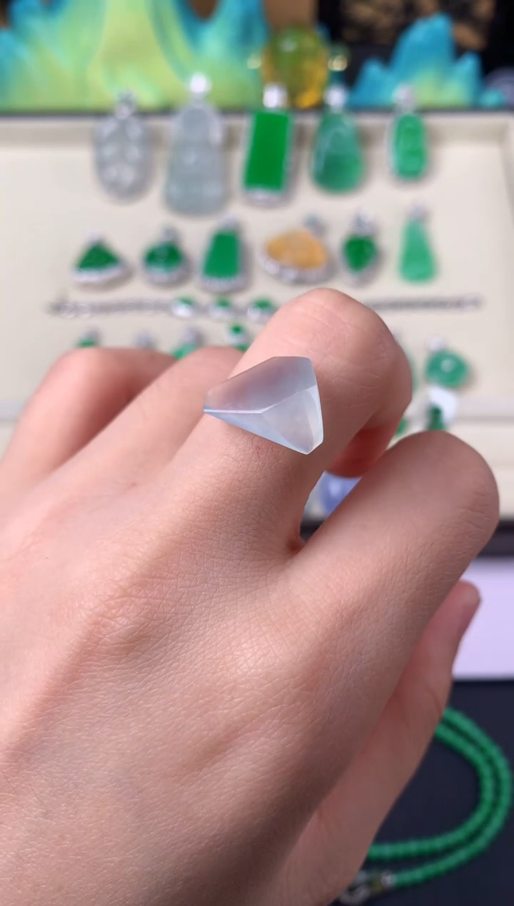 未镶嵌定制翡翠裸石（镶嵌定制）