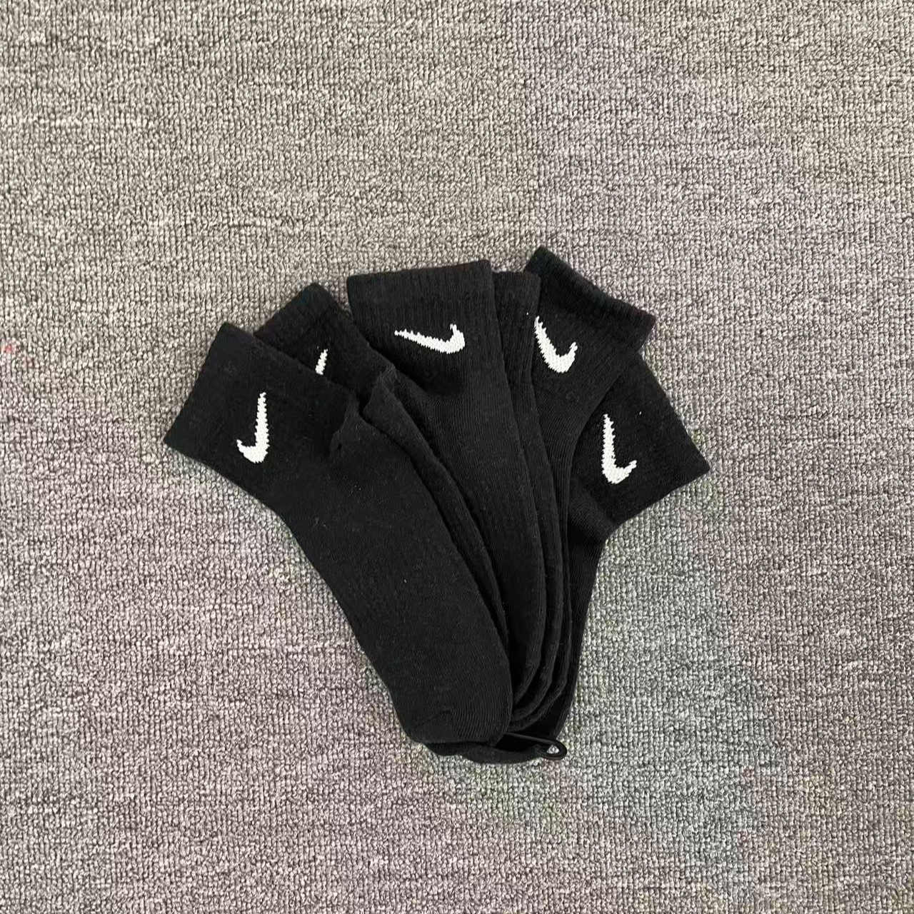 NIKE/耐克直播链接中筒袜 男女同款 黑色SX7677-100