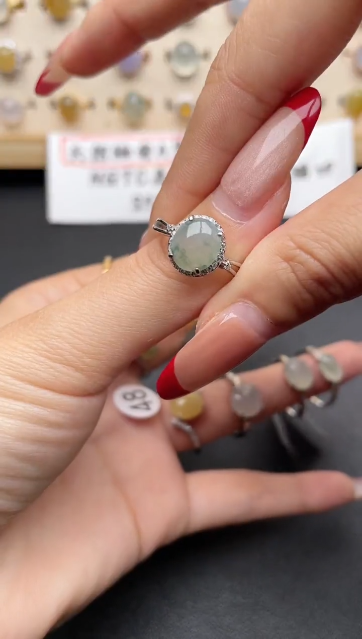 【闪购商品】翡翠戒指银S925镶嵌一物一证一礼盒