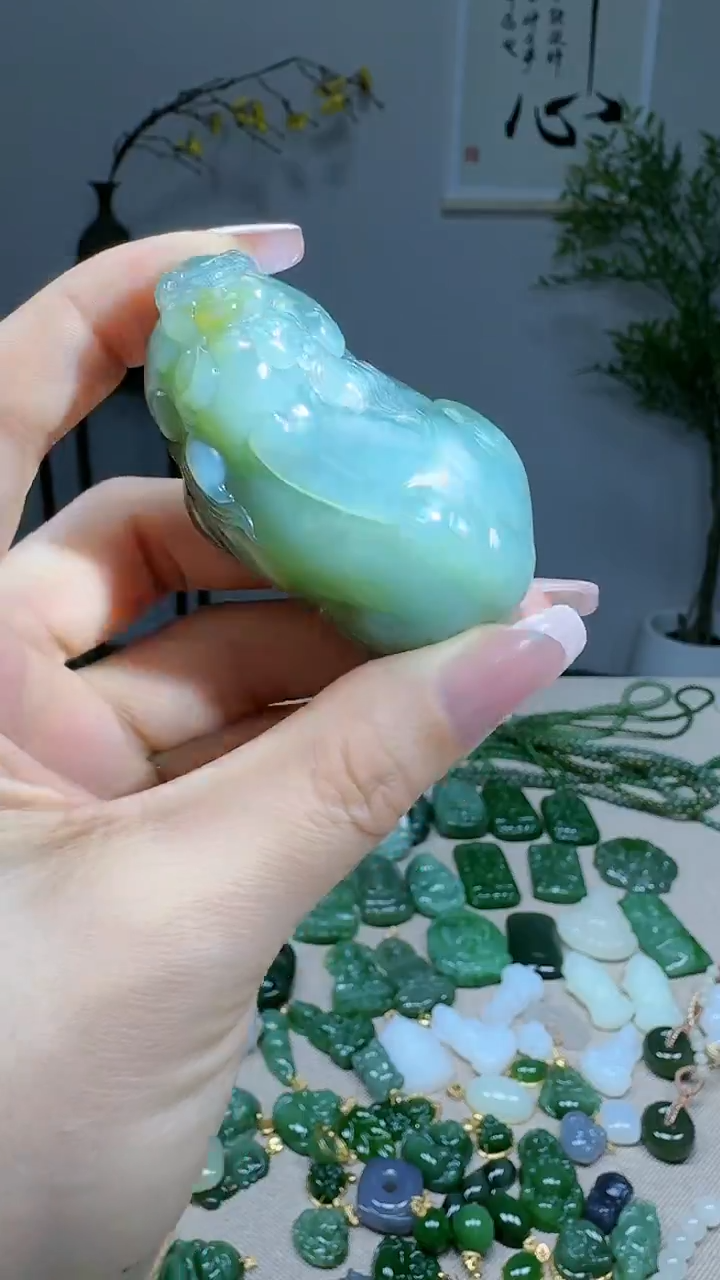 未镶嵌和田玉挂件1