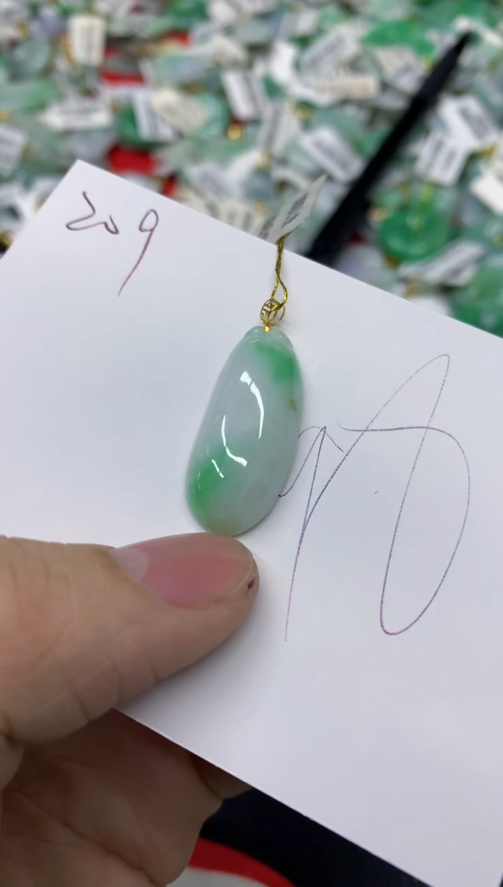 【闪购商品】翡翠颈饰18K金镶嵌1111111111