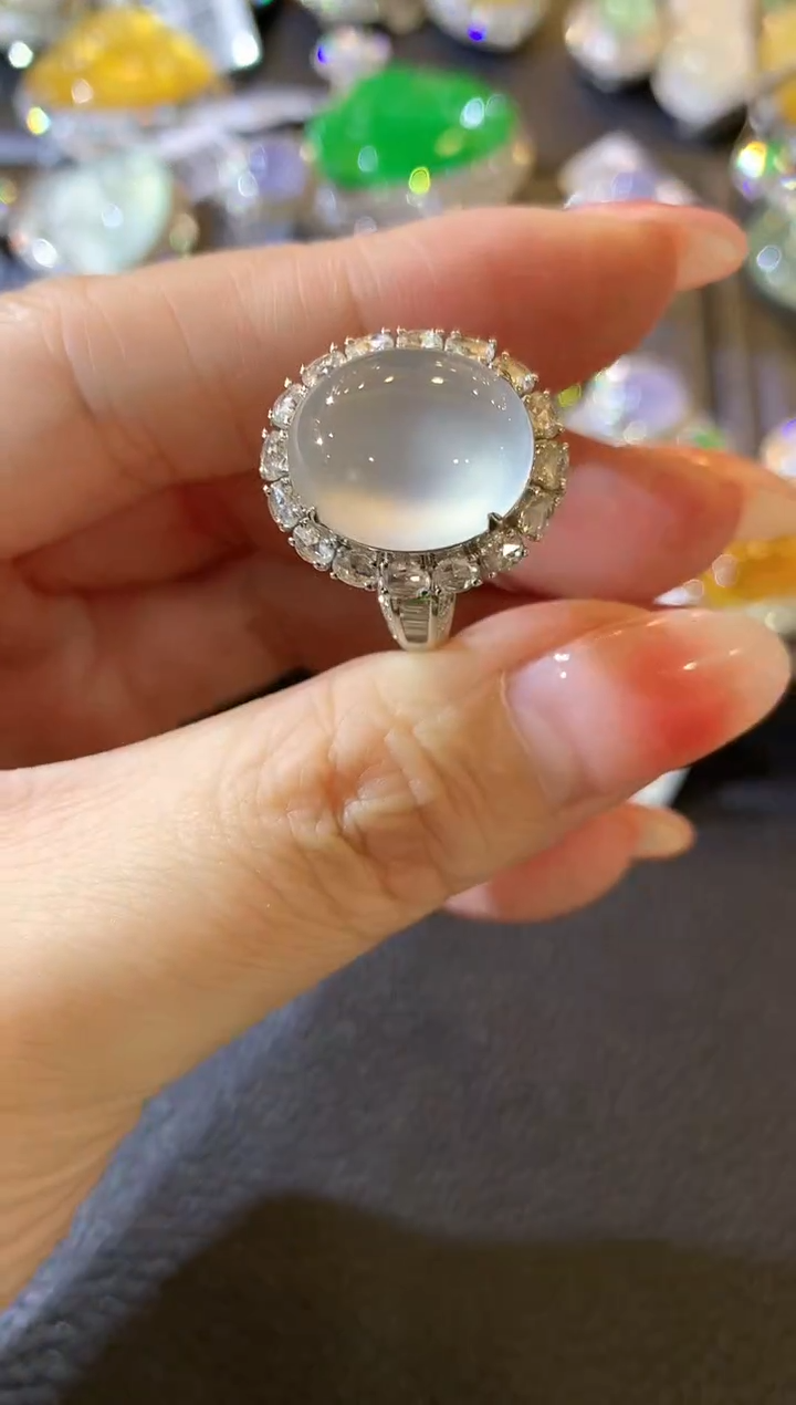 【闪购商品】翡翠戒指18K金镶嵌F17  