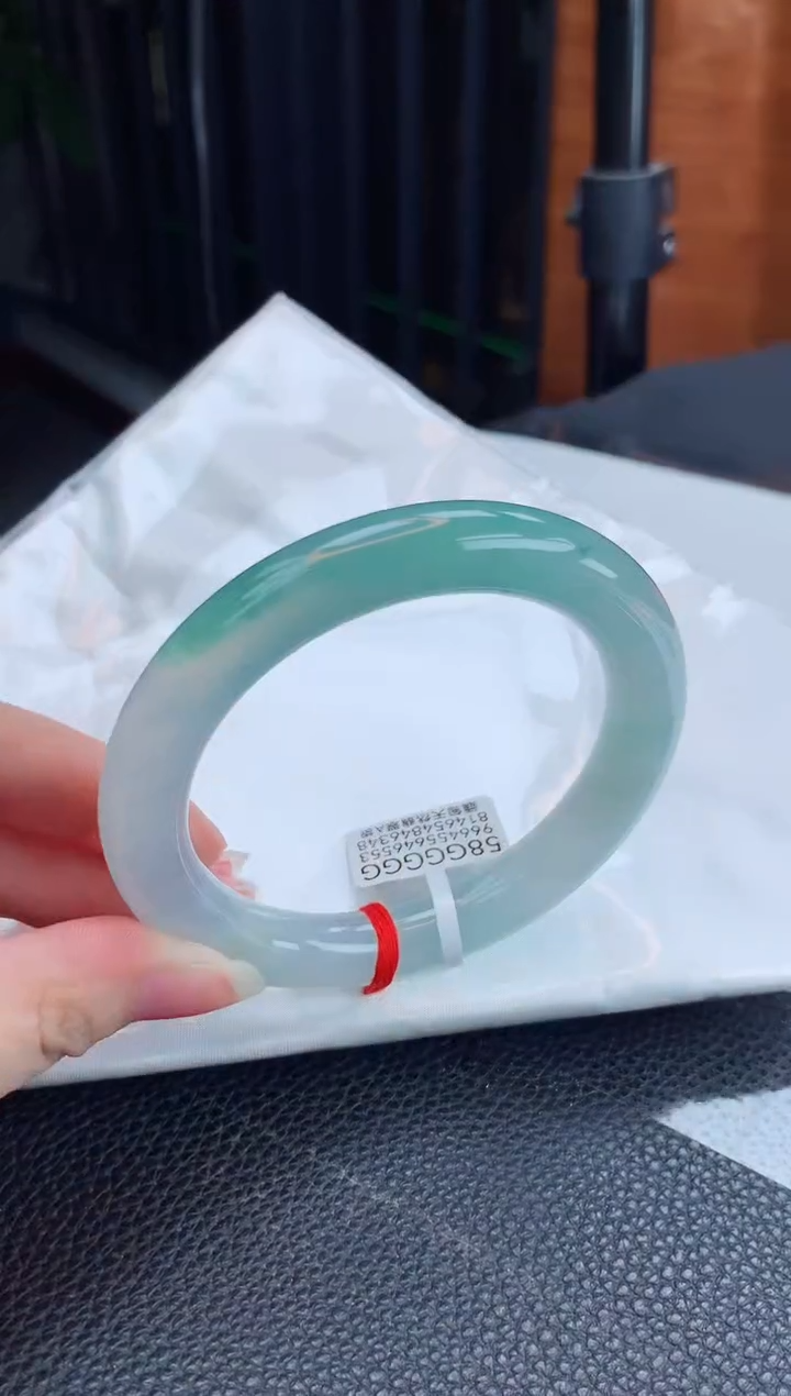 【闪购商品】翡翠手镯未镶嵌缅甸天然翡翠A货手镯