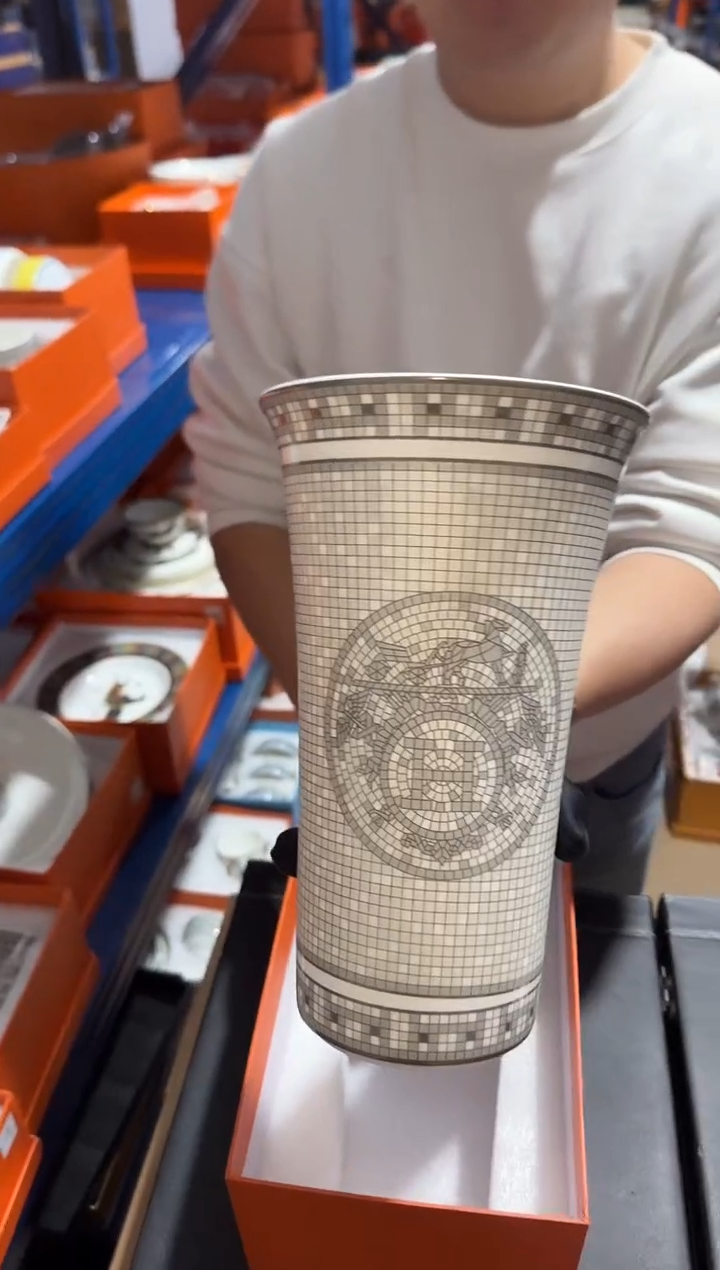 瓷片-----000-----