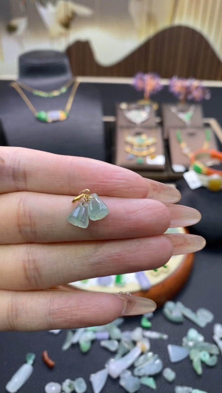 【闪购商品】翡翠颈饰18K金镶嵌净货16266