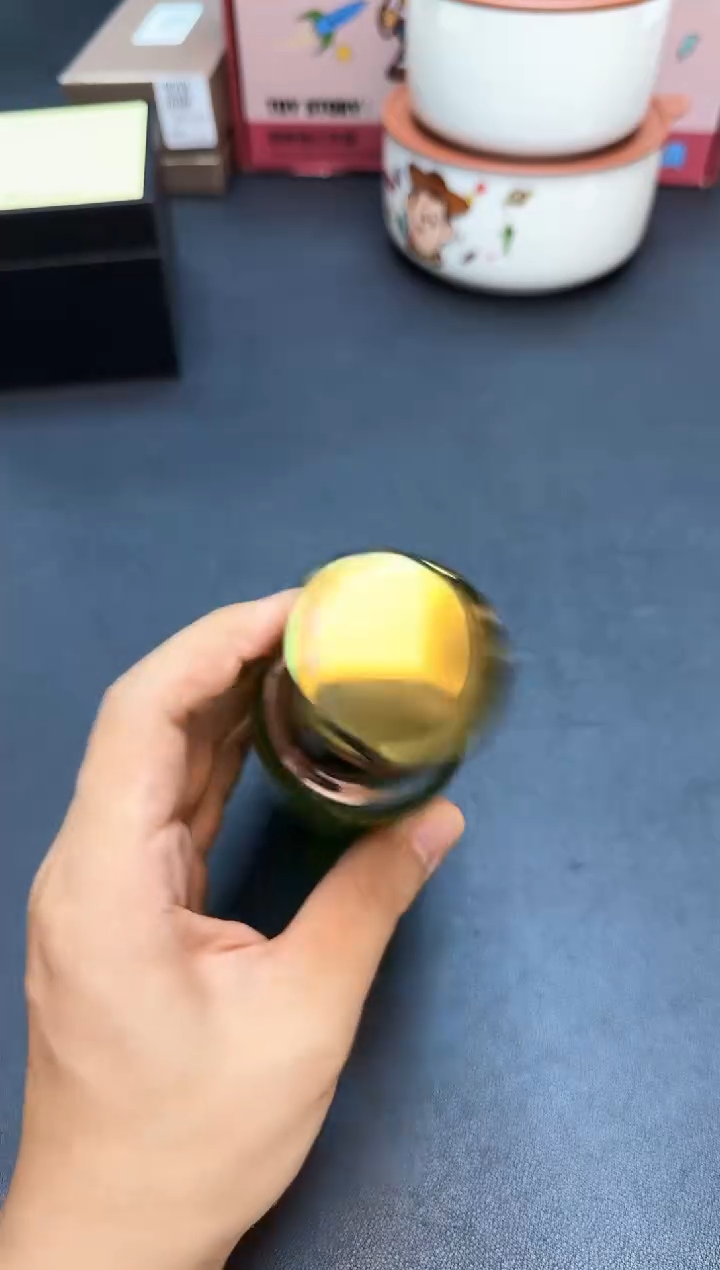 瓷片全新正品一件不留@@WE688