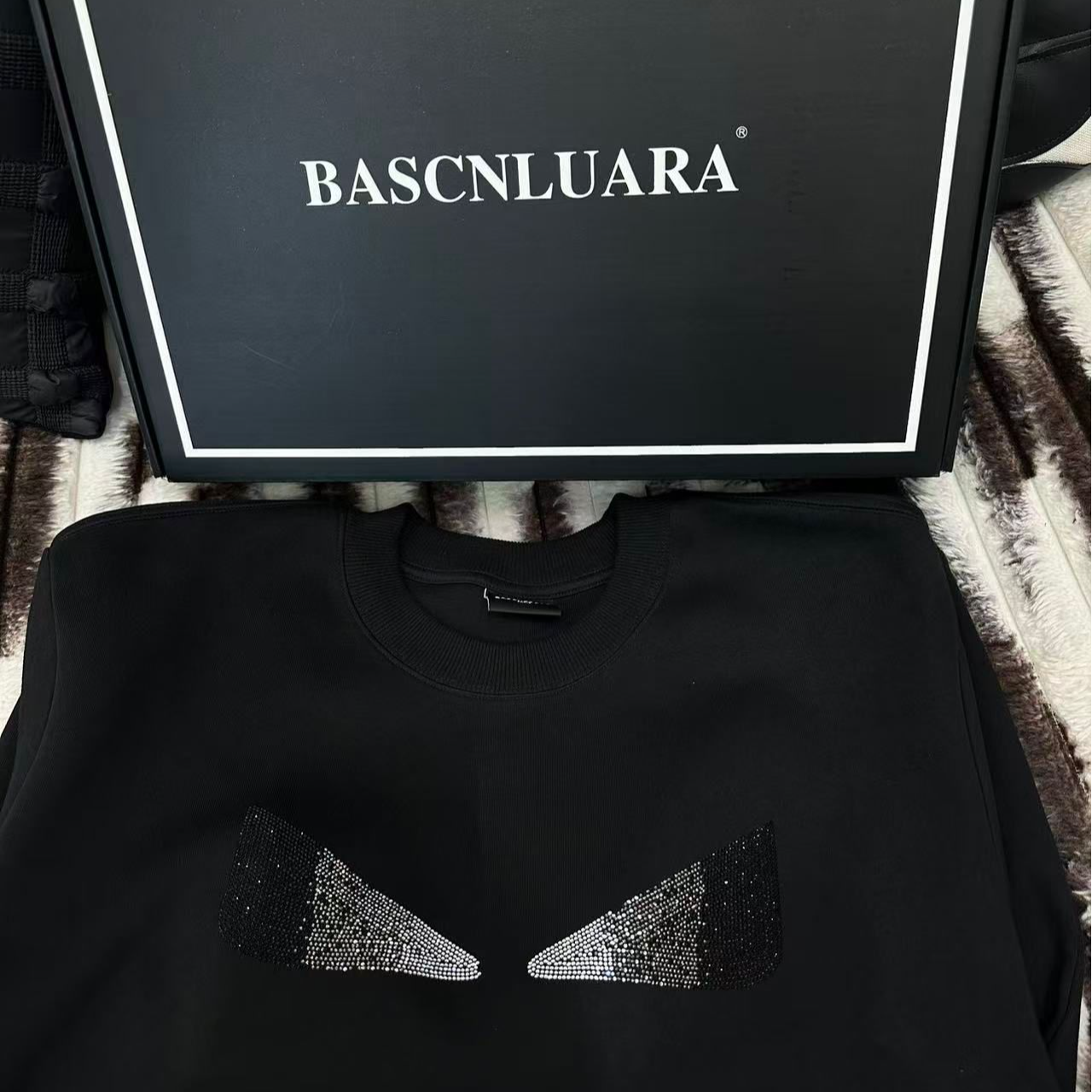 【16号链接】新款男士宽松轻奢休闲百搭设计师圆领卫衣8321