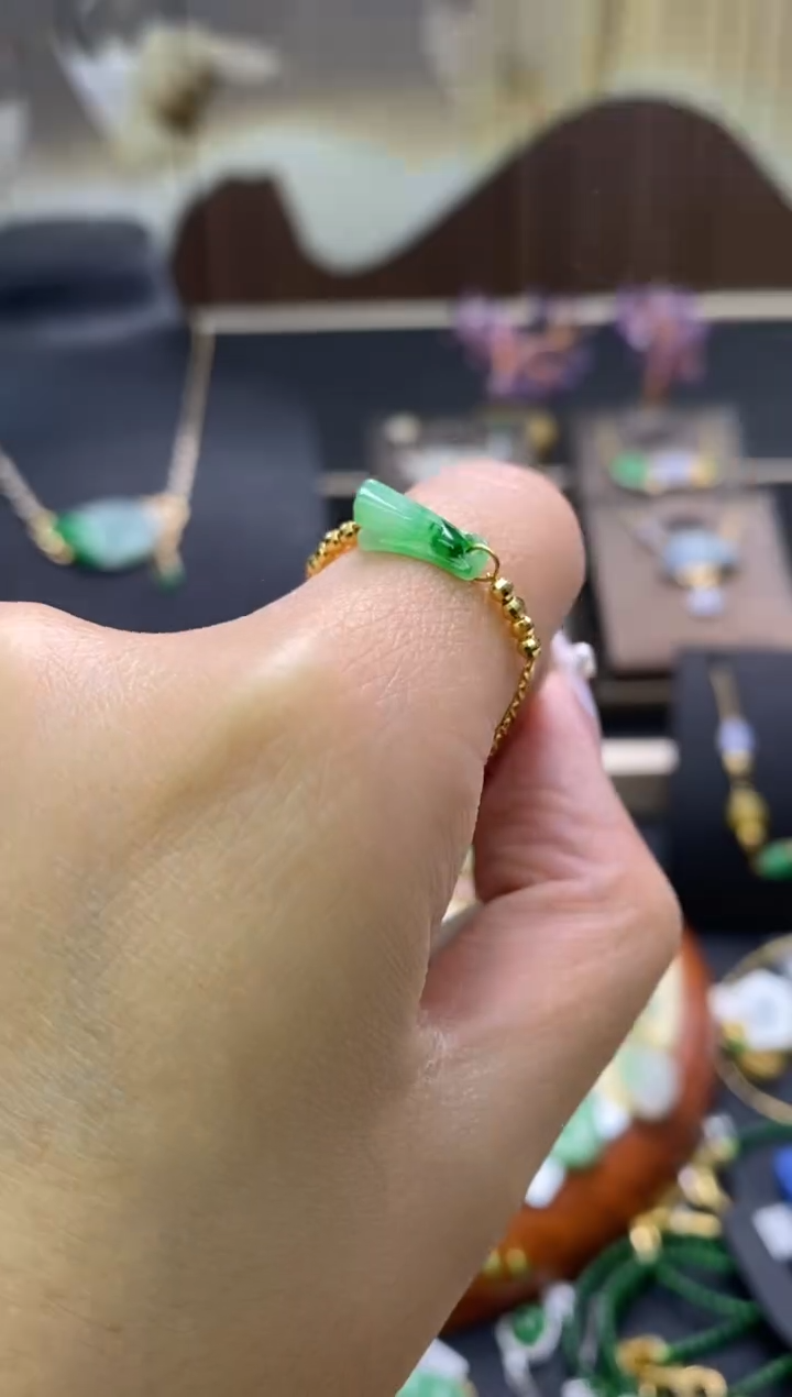 【闪购商品】翡翠颈饰18K金镶嵌净货13162