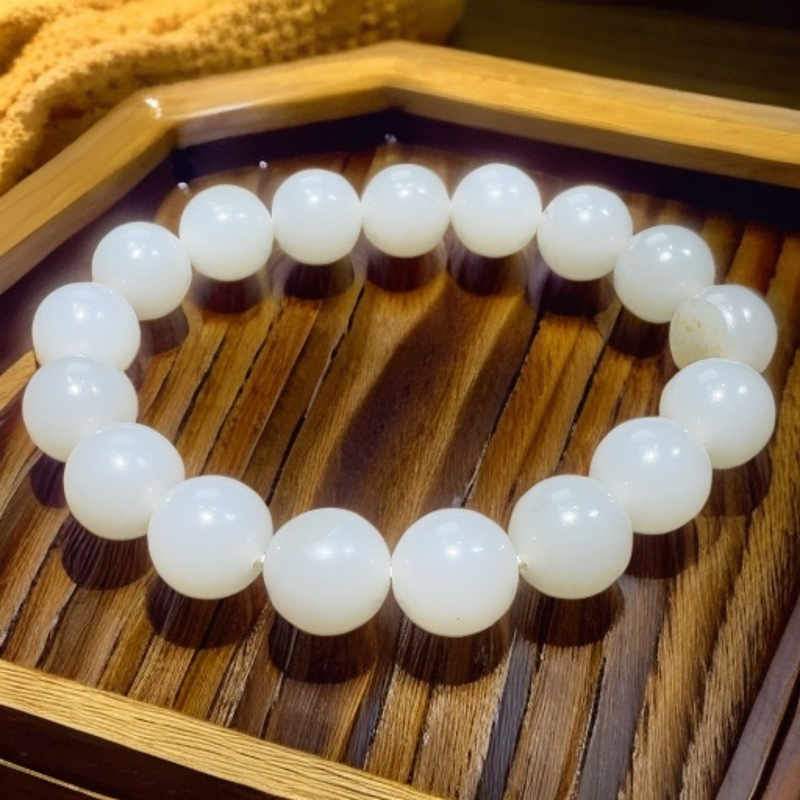 和田玉未镶嵌手串