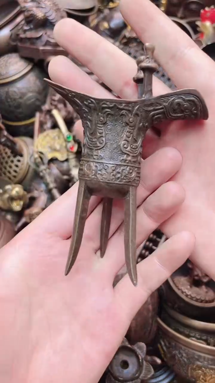 精美铜器，点击下单