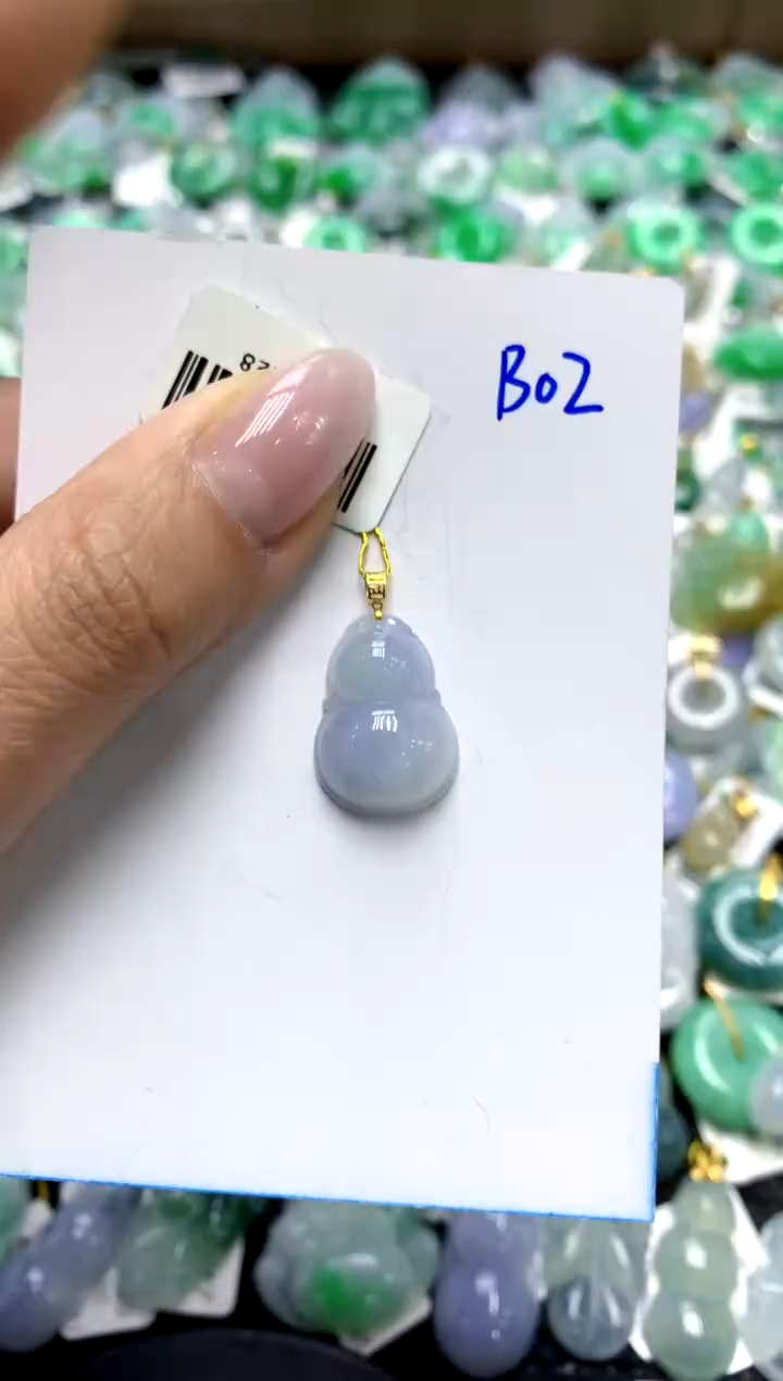 翡翠18K金镶嵌颈饰11111111111111111