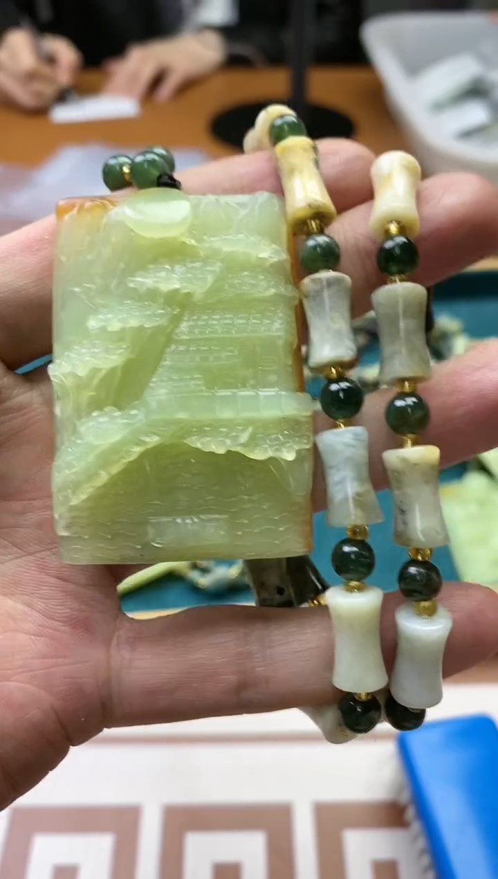 【闪购商品】蛇纹石玉其它未镶嵌多样性发货一个