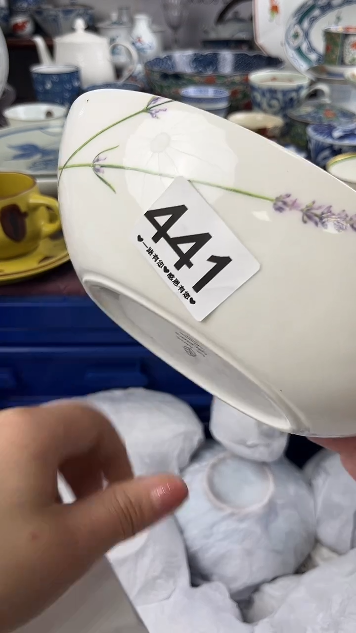 洛*        441 