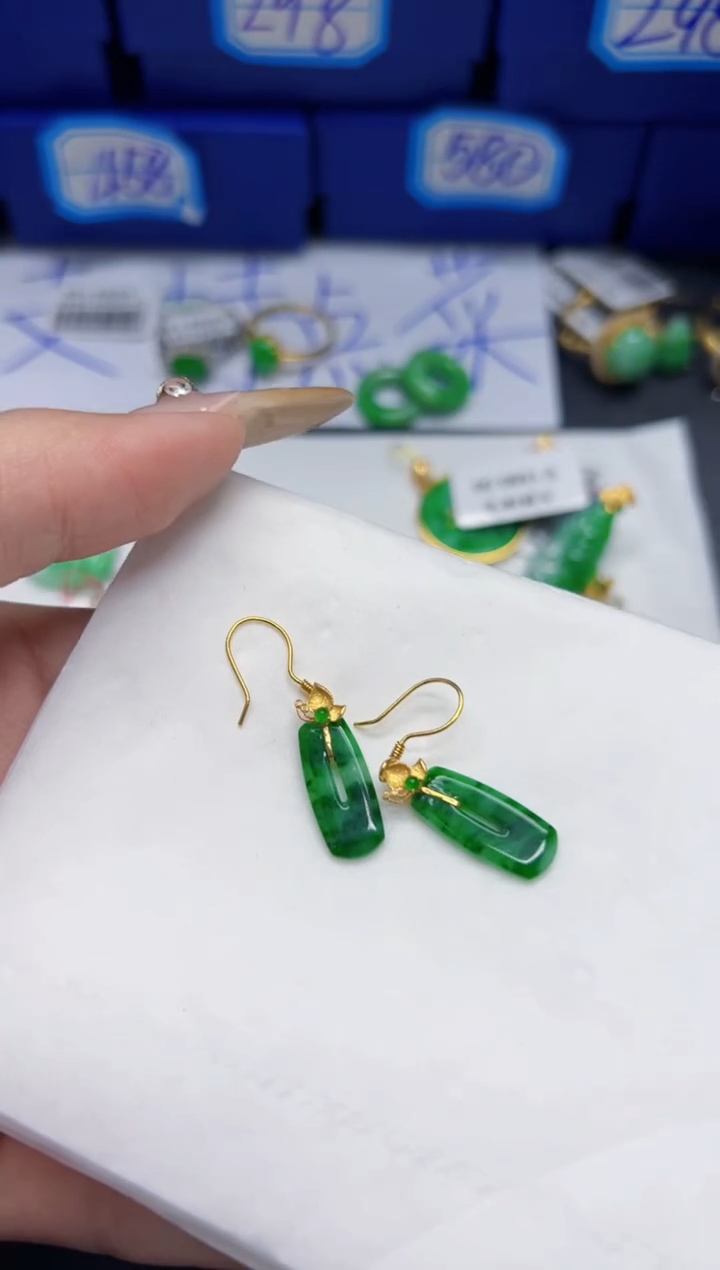 【闪购商品】翡翠耳饰未镶嵌Y缅料A货/支持复检/一件