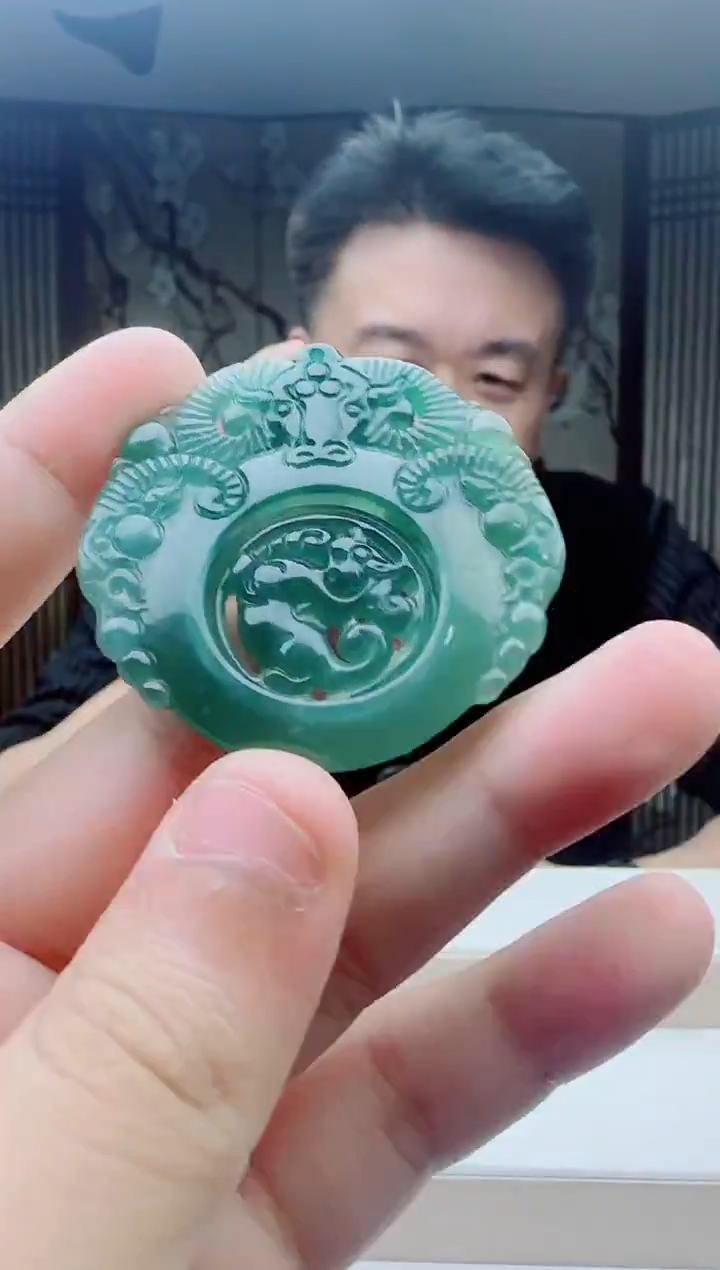 颈饰未镶嵌翡翠多样性发其一