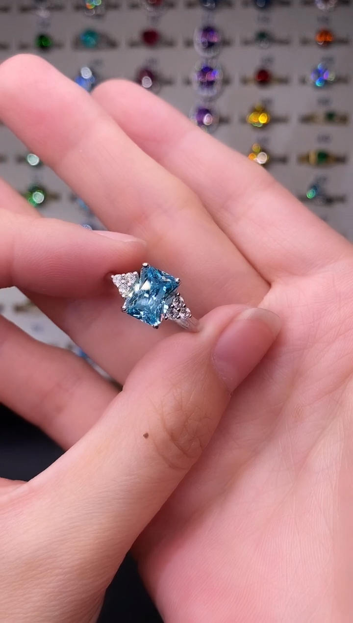 5克拉海蓝宝石（处理）欧美风戒指