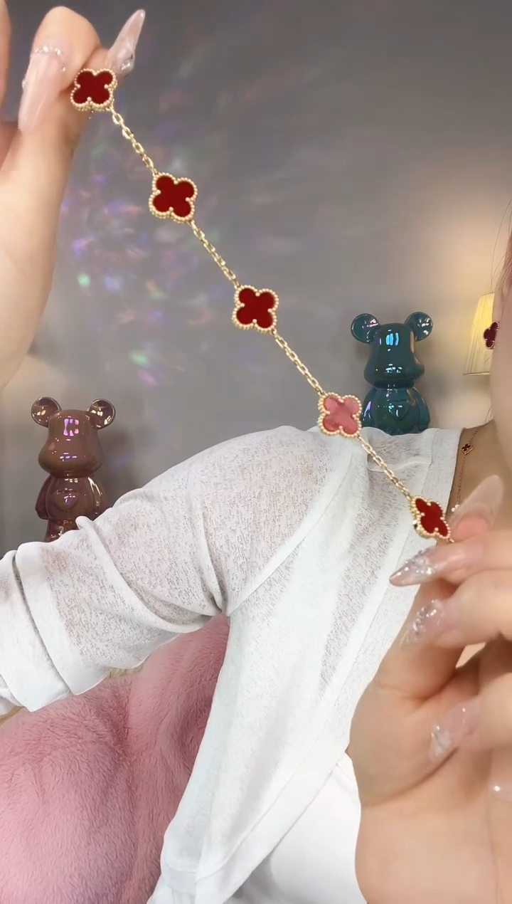 【闪购商品】玛瑙/玉髓手链18K金镶嵌K黄手链