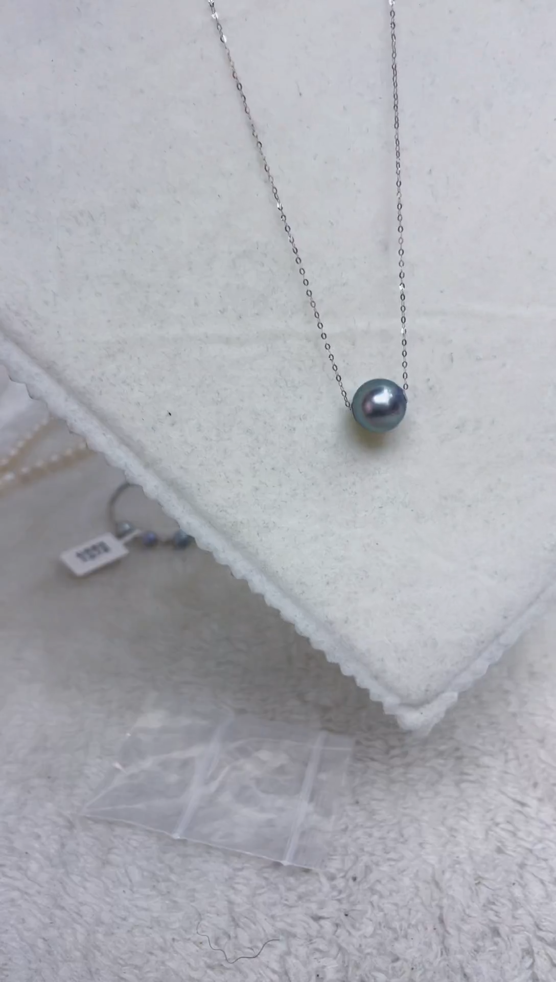 18K金镶嵌颈饰海水珍珠  