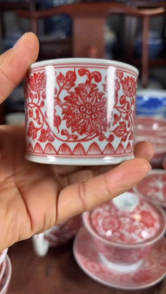 柴窑釉里红缠枝莲融天杯杯