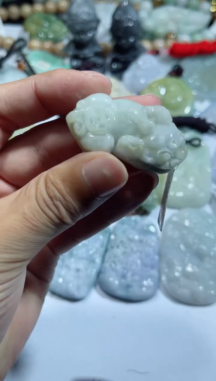 【闪购商品】翡翠颈饰未镶嵌00005607