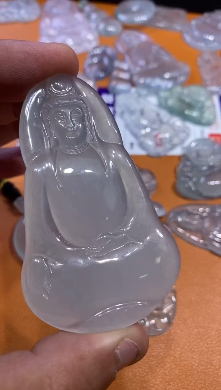 【闪购商品】翡翠吊坠(不含链)未镶嵌观音7800