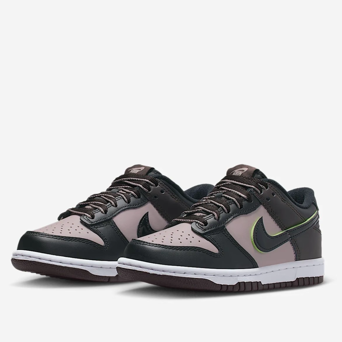NIKE/耐克DUNK LOW SE 百搭运动时尚休闲鞋女款大童款 HQ1957600