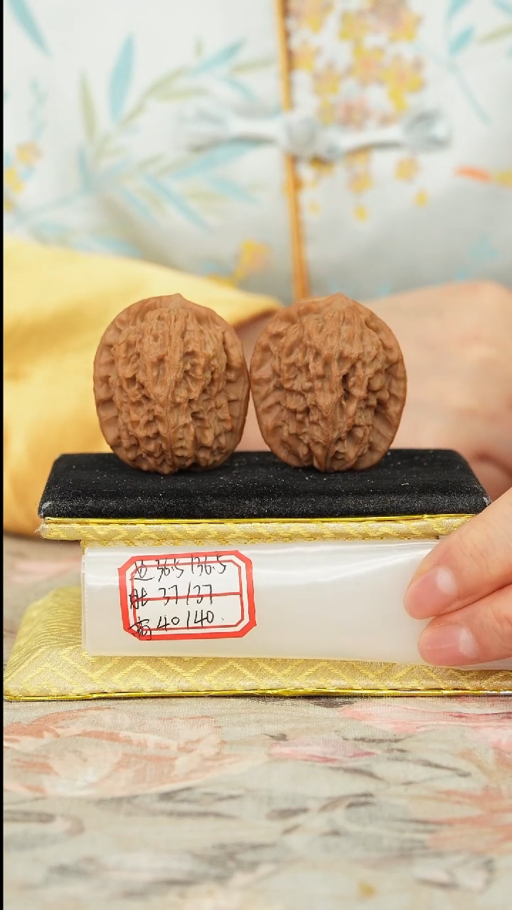 【闪购商品】文玩核桃把件非嫁接马老四