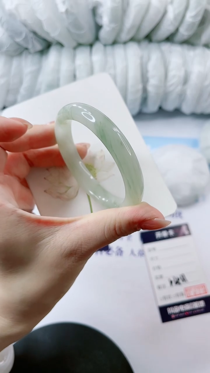 【闪购商品】石英质玉手镯未镶嵌多样性发货V411