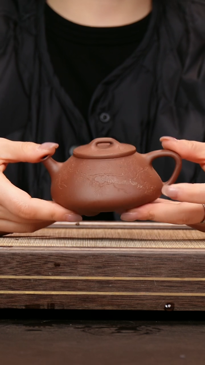 茶壶紫砂紫泥 新洲石瓢 刻绘