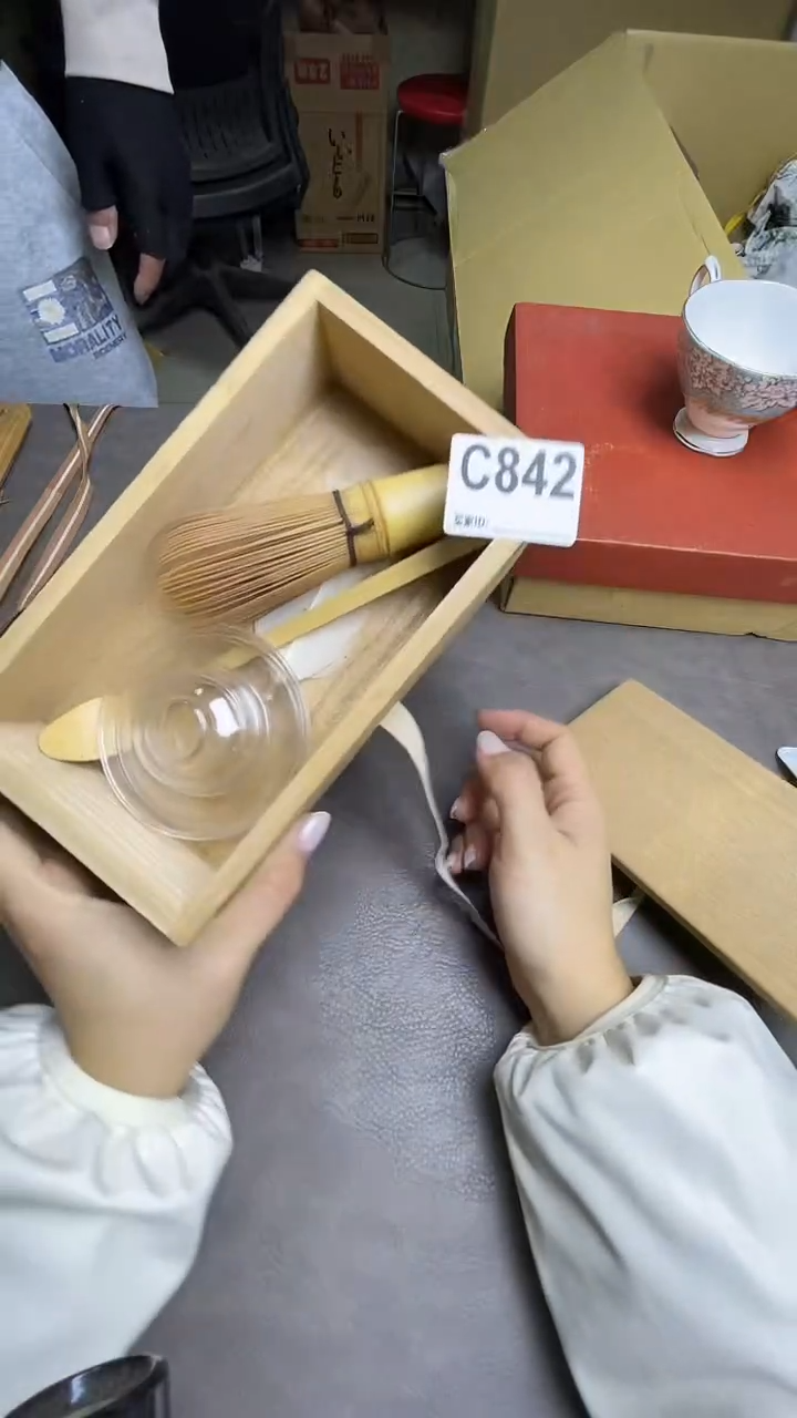 瓷片用****6C842默认微瑕，谨慎参拍