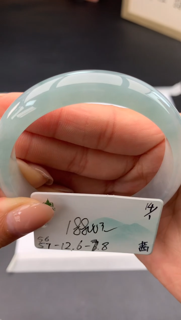 【闪购商品】翡翠手镯未镶嵌下单联系客服核对地址哦