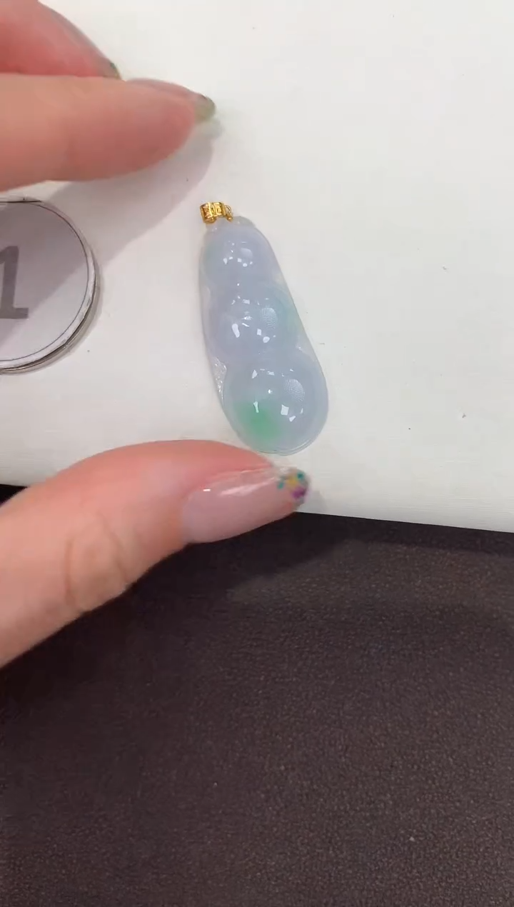 颈饰18K金镶嵌翡翠天然缅甸A货翡翠