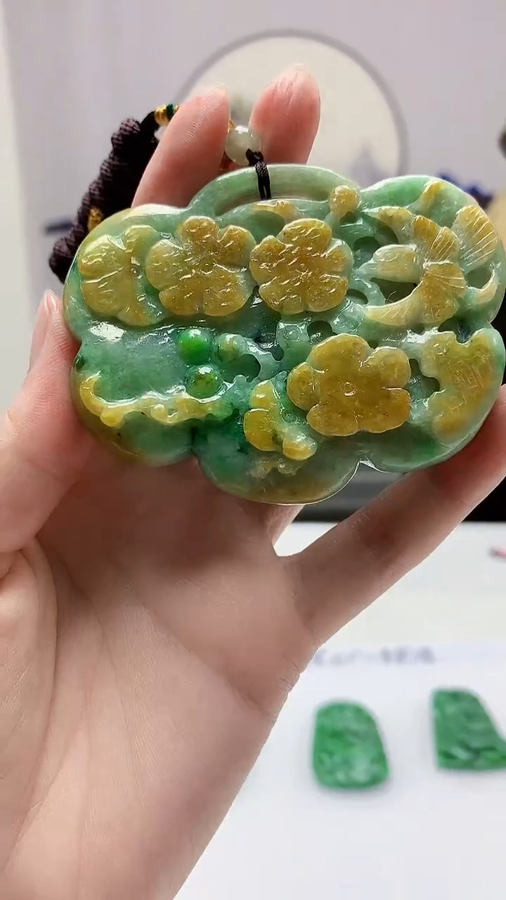 【闪购商品】定制翡翠未镶嵌4688zm-毛货挂件75花鸟