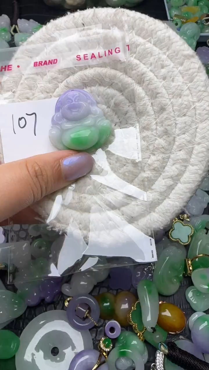 颈饰未镶嵌翡翠缅甸翡翠吊坠