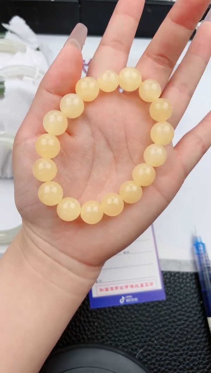 【闪购商品】石英质玉手串未镶嵌555微色差T