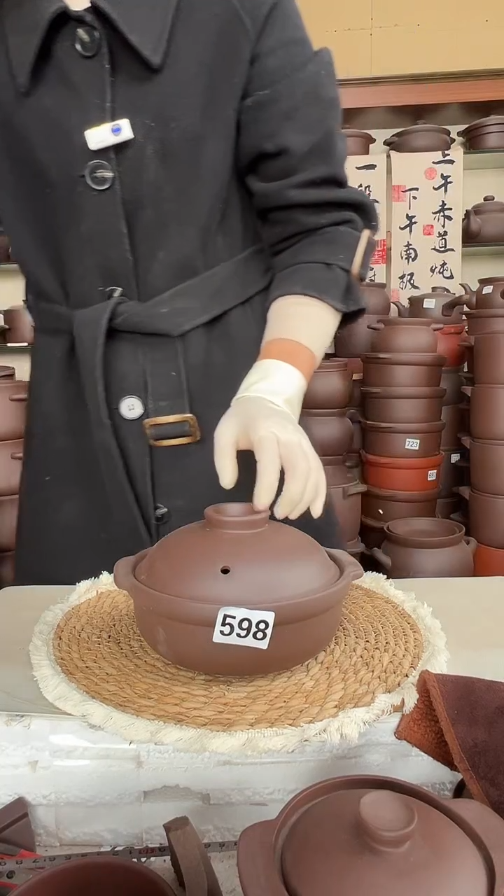 宜兴紫砂微瑕1升煲仔锅596