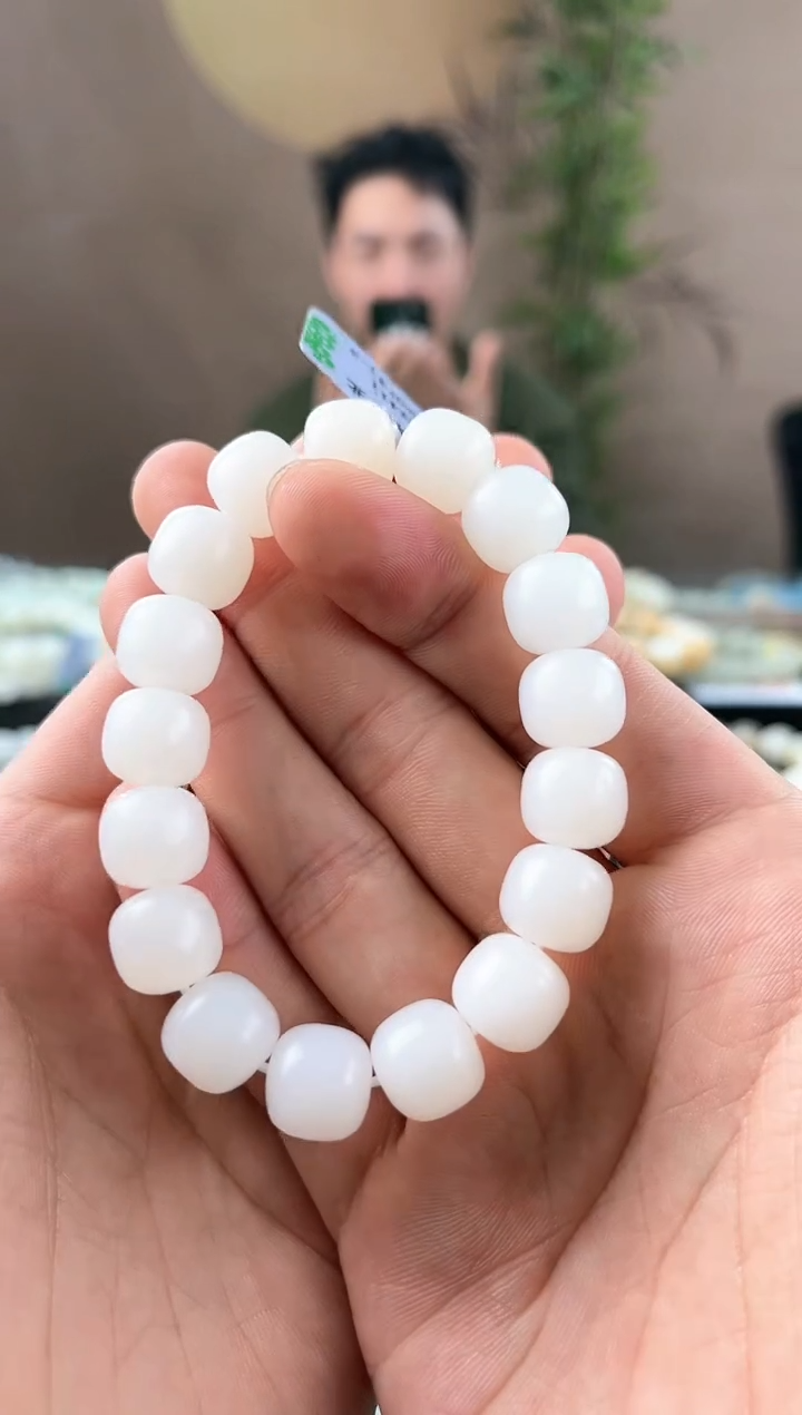 【闪购商品】和田玉手串未镶嵌且末天泰白玉老型珠手串卡12微色差