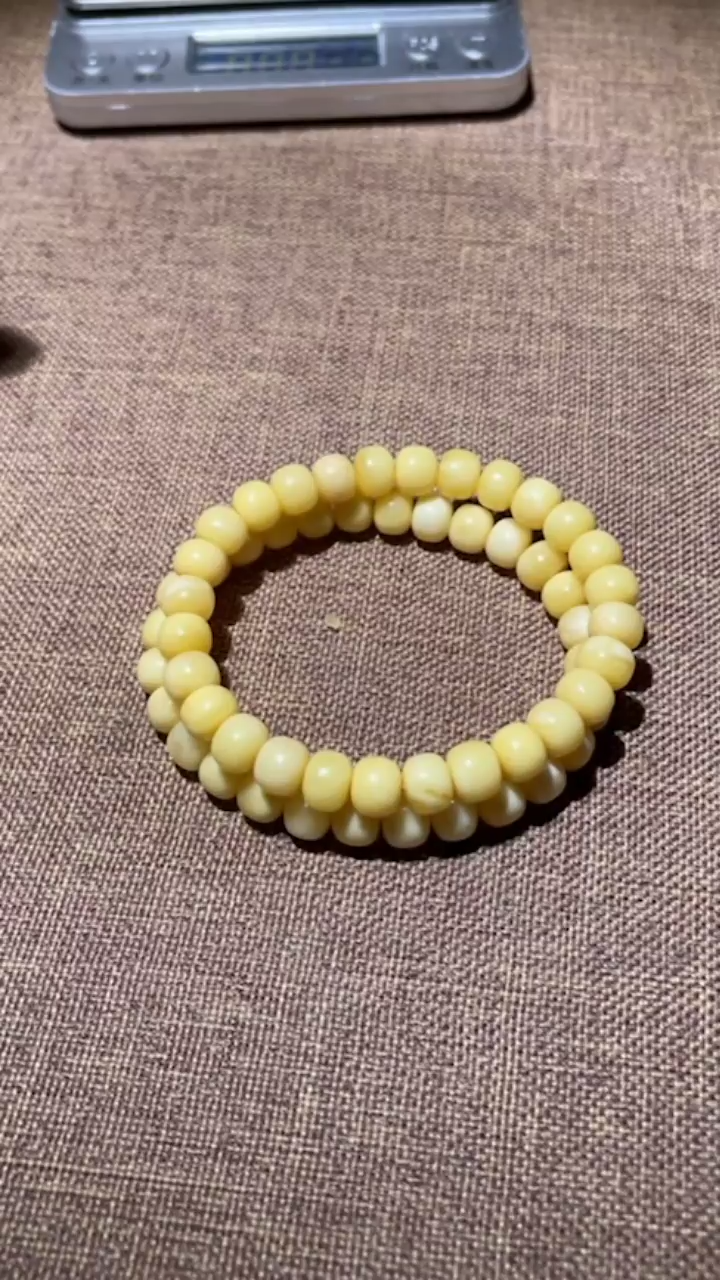 【闪购商品】蜜蜡裸石未镶嵌21231208-04多样性发货，发其一