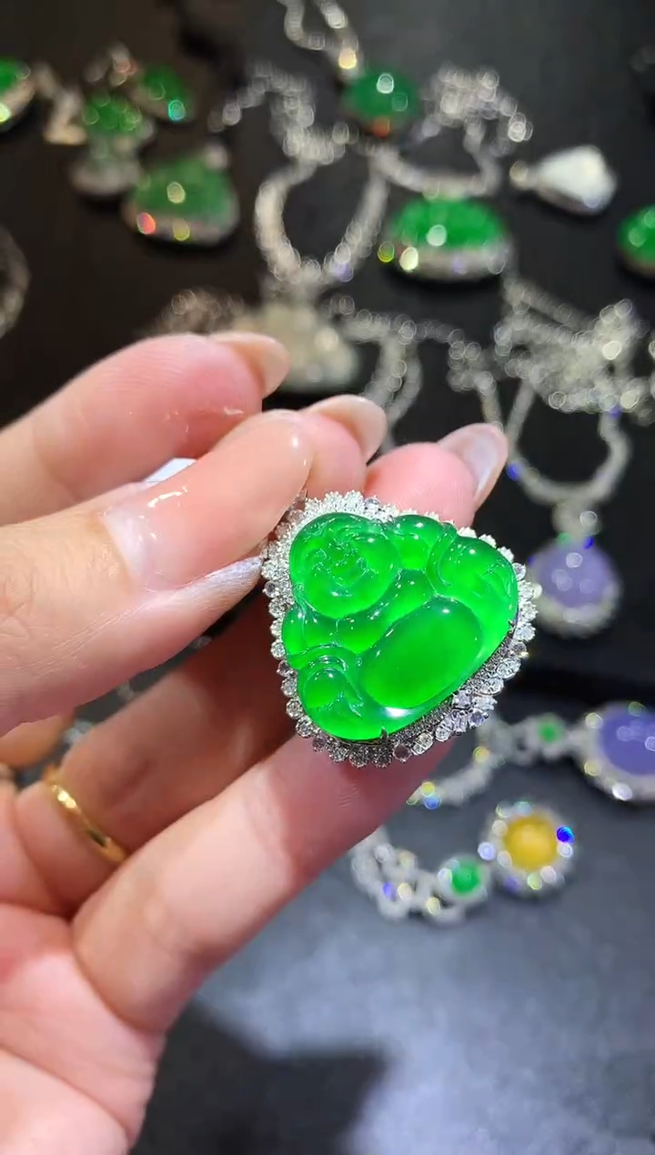 【闪购商品】翡翠吊坠(不含链)18K金镶嵌94-佛公（多样性发货一件