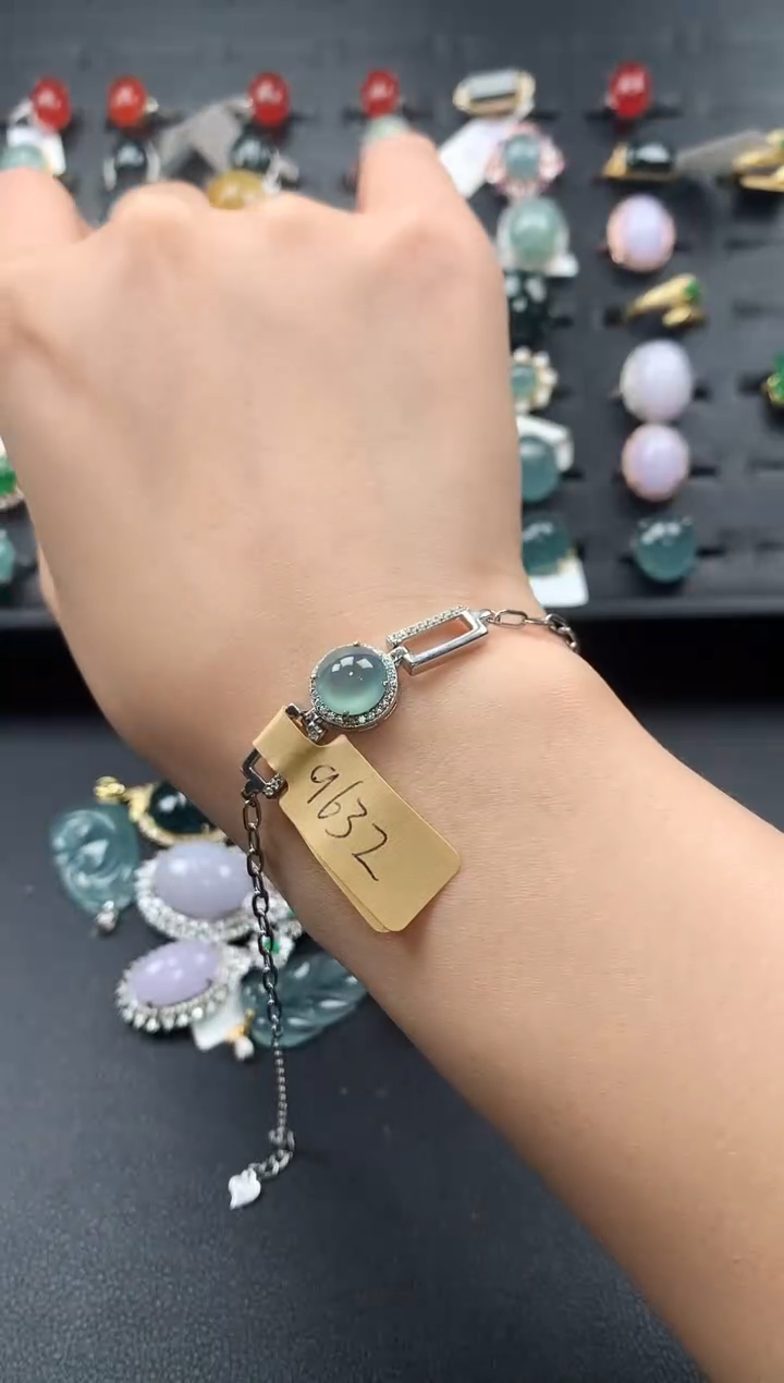 【闪购商品】翡翠戒指未镶嵌457543753547346546