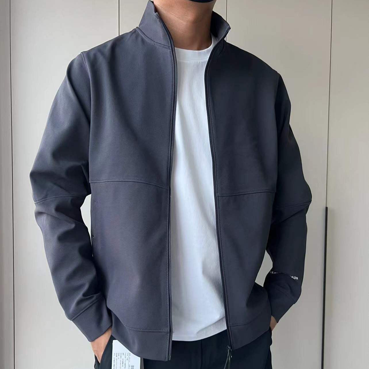 春秋必备！简约风！男士户外休闲男外套时尚运动男款纯色立领夹克