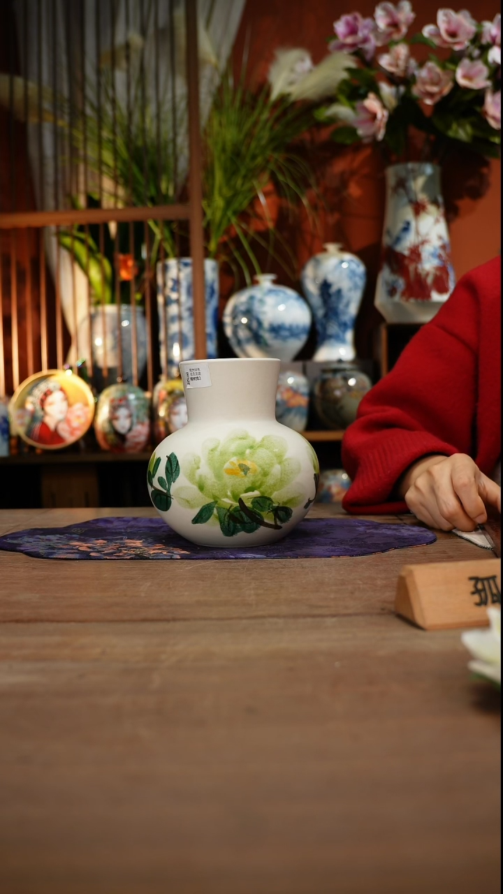 当代高温釉下彩手绘陶瓷餐具