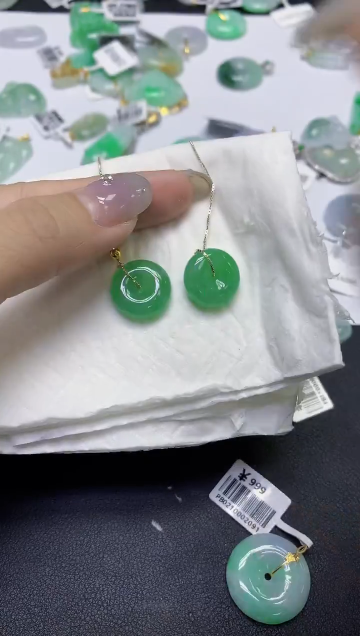 颈饰未镶嵌翡翠天然缅甸翡翠A货百元以上9元证书费自理