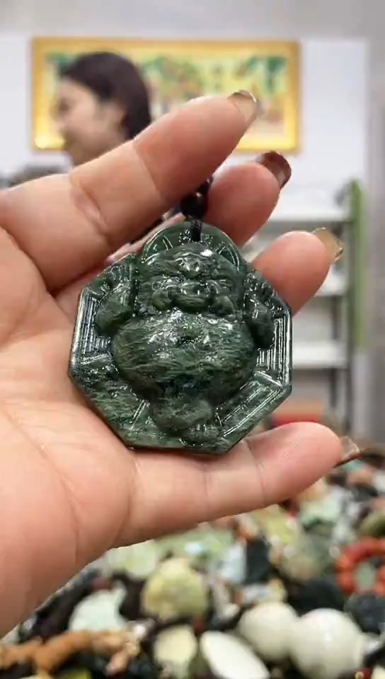 未镶嵌岫玉挂件 