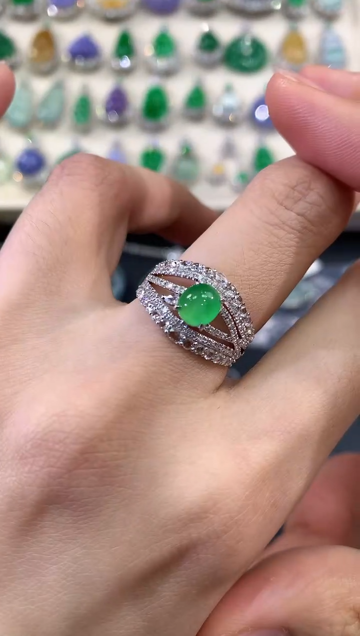 【闪购商品】翡翠戒指18K金镶嵌D32    