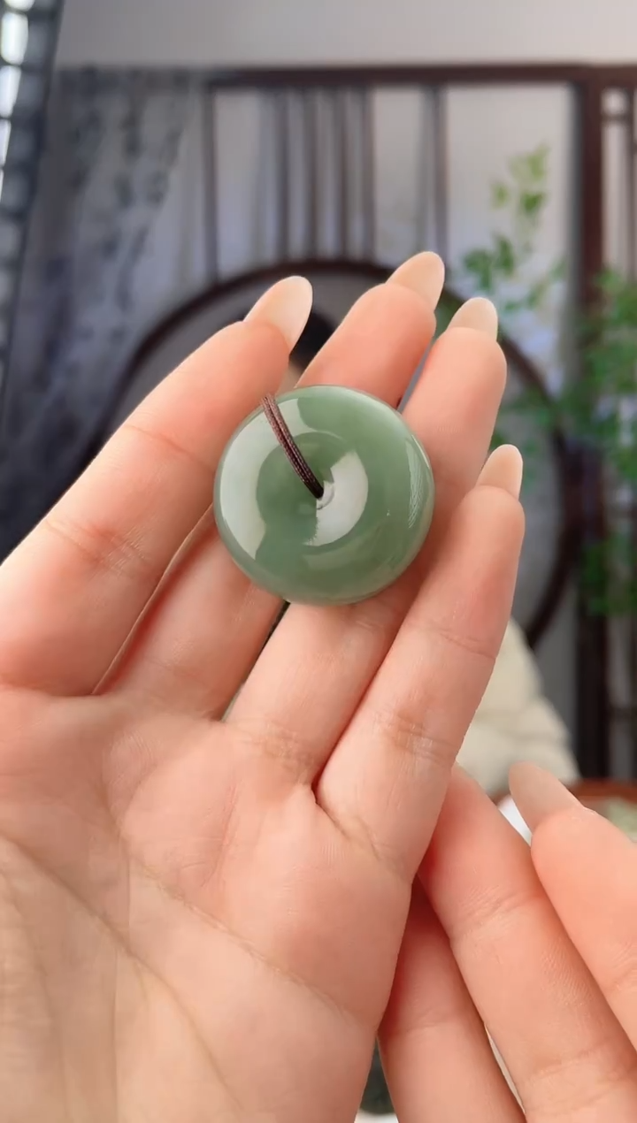 颈饰未镶嵌和田玉扣 无