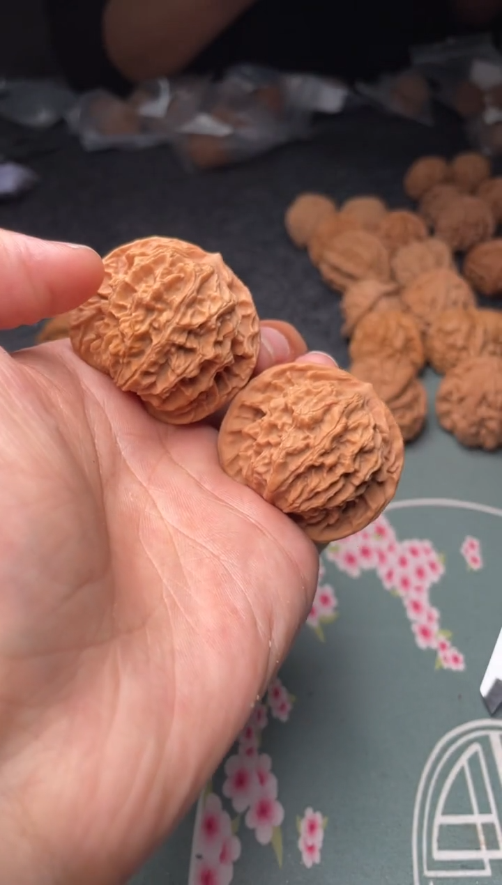 把件文玩核桃a191 盘龙纹  40尺